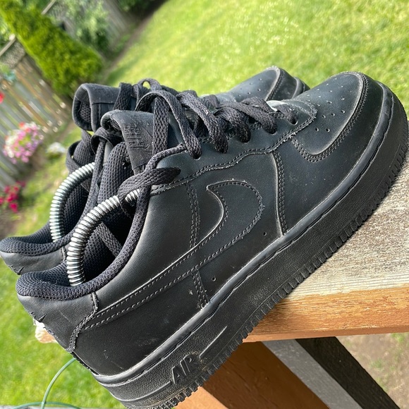 Nike Air Force 1 - Picture 1 of 6